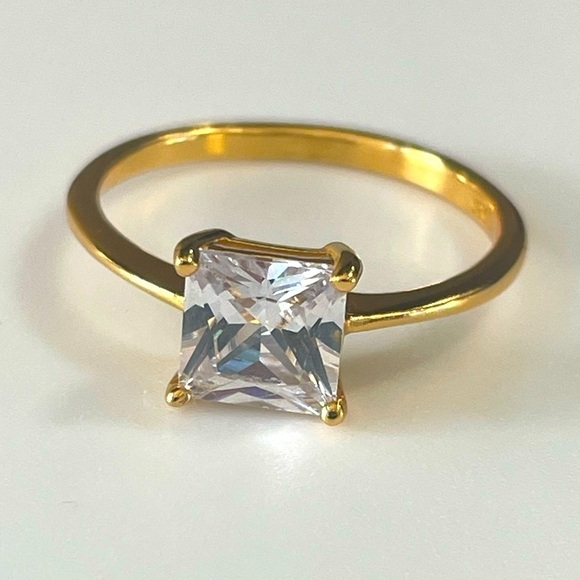 14k Yellow Gold Classic Diamond Ring - Picture 6 of 7